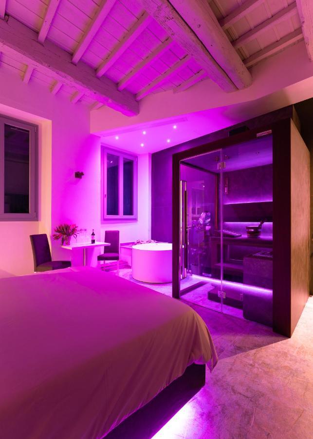 F1Rst Suite Apartment & Spa Флоренция Экстерьер фото