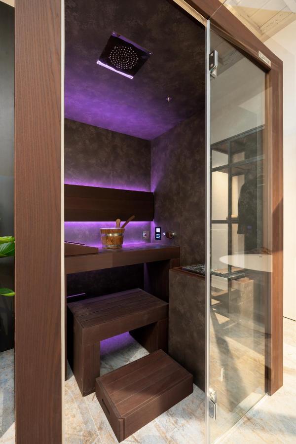 F1Rst Suite Apartment & Spa Флоренция Экстерьер фото